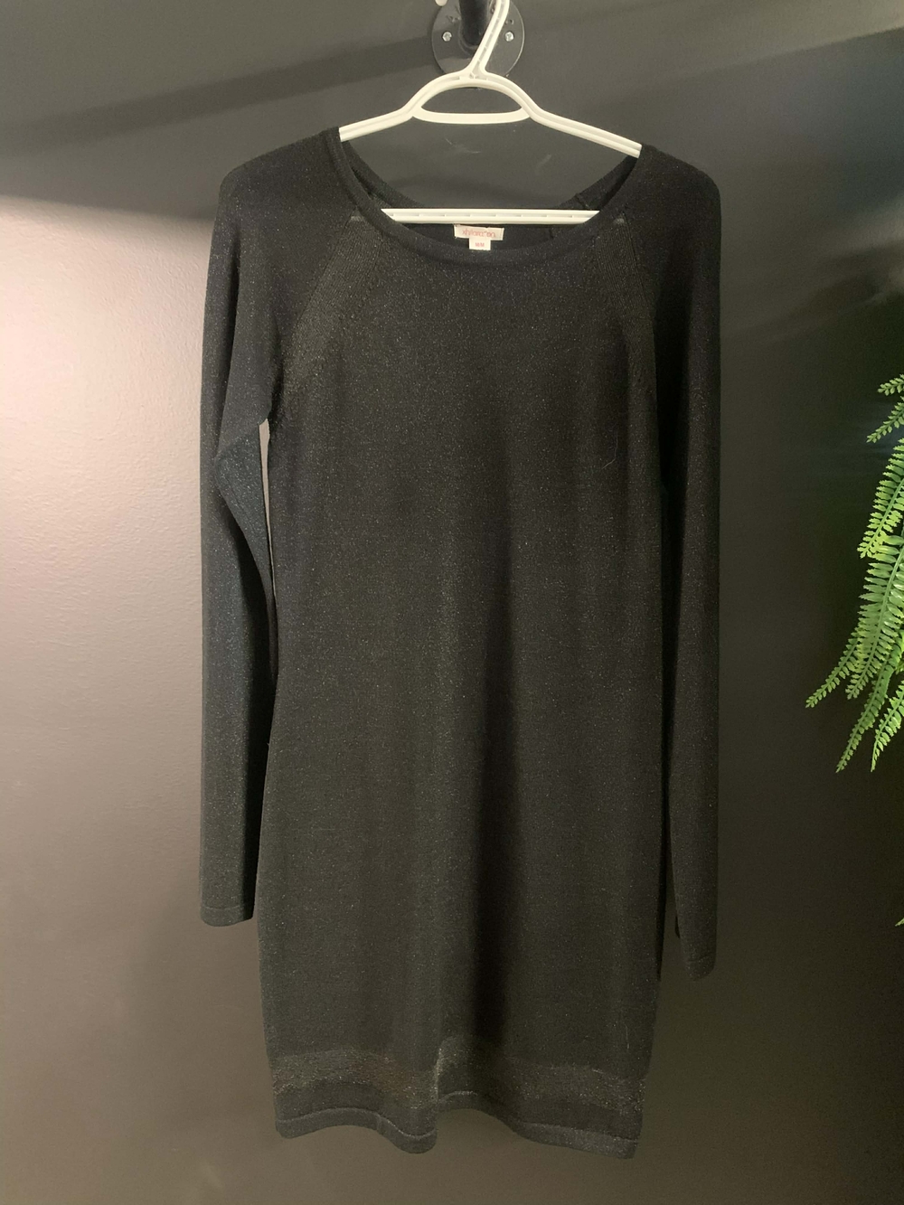Xhilaration Black Long-Sleeve Knit Shift Dress
